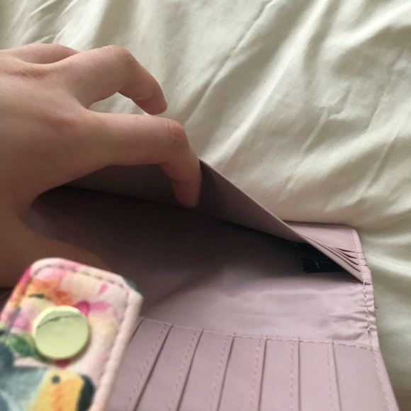Pink butterfly wallet - Picture 6 of 9